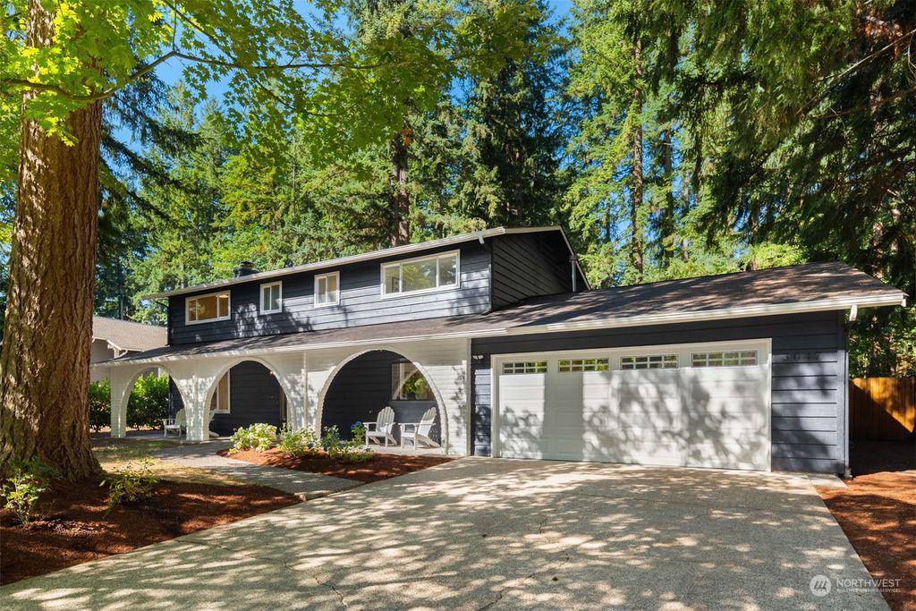 Photo of 3047 252nd Place SE, Sammamish, WA 98075 (MLS # 2153916)
