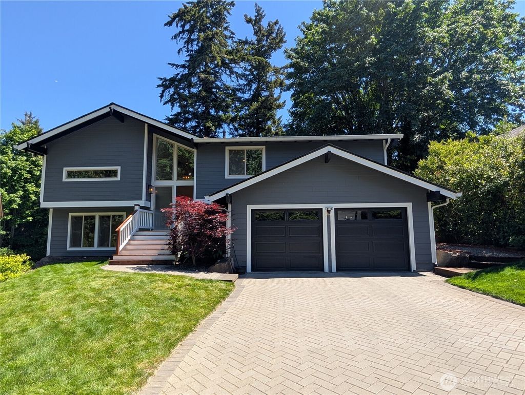 Photo of 14340 93rd Avenue NE, Kirkland, WA 98034 (MLS # 2528394)