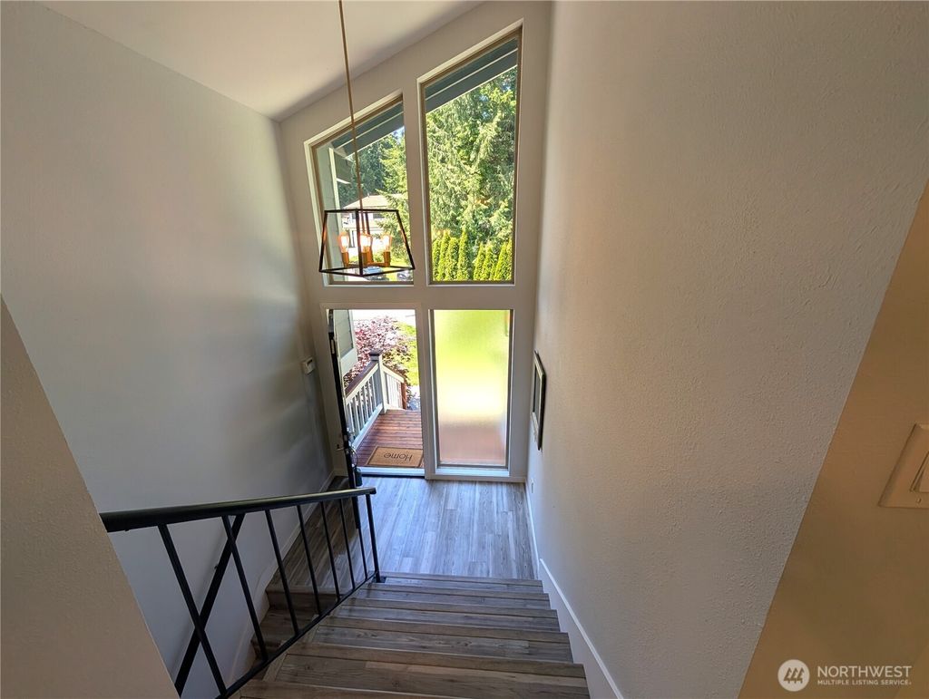 Photo of 14340 93rd Avenue NE, Kirkland, WA 98034 (MLS # 2528394)