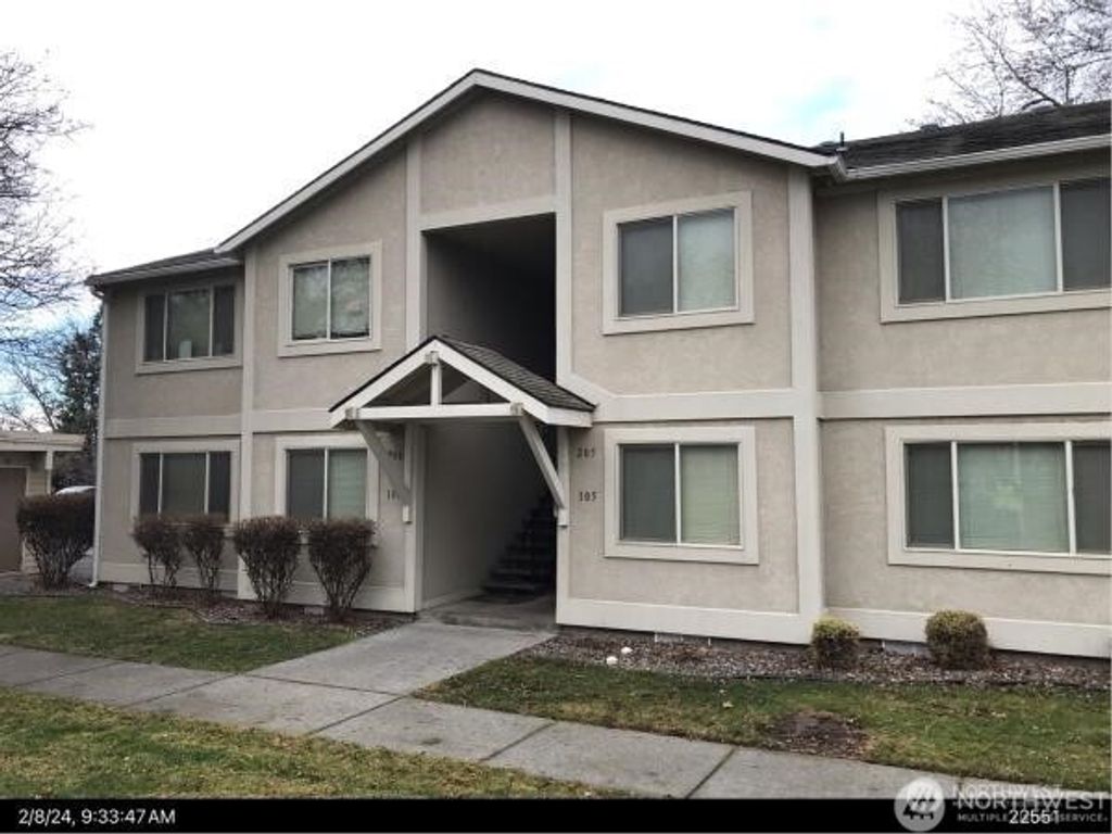 Photo of 1910 J Street #101, Walla Walla, WA 99362 (MLS # 2501686)