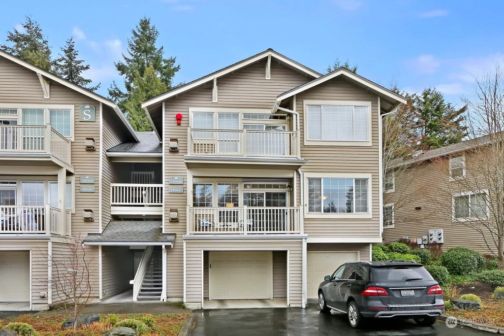 Photo of 18562 NE 57th Street, Redmond, WA 98052 (MLS # 2051963)
