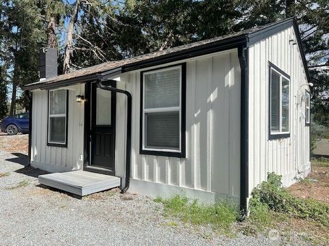 Photo of 3505 S 272nd Street #A, Kent, WA 98032 (MLS # 2439956)