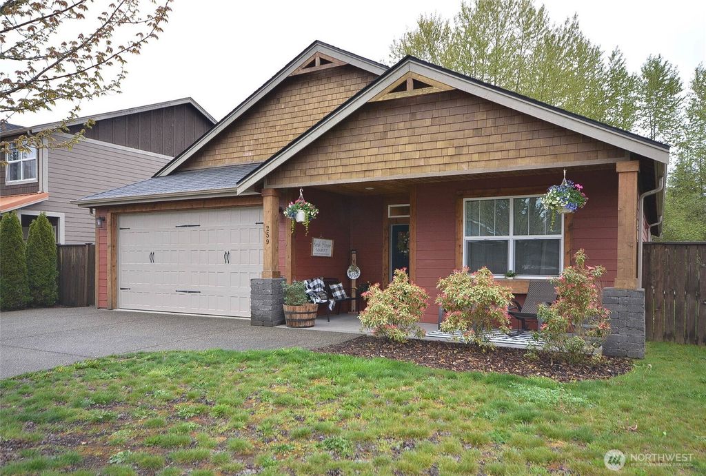 Photo of 259 Parkside Loop, Chehalis, WA 98532 (MLS # 2504253)