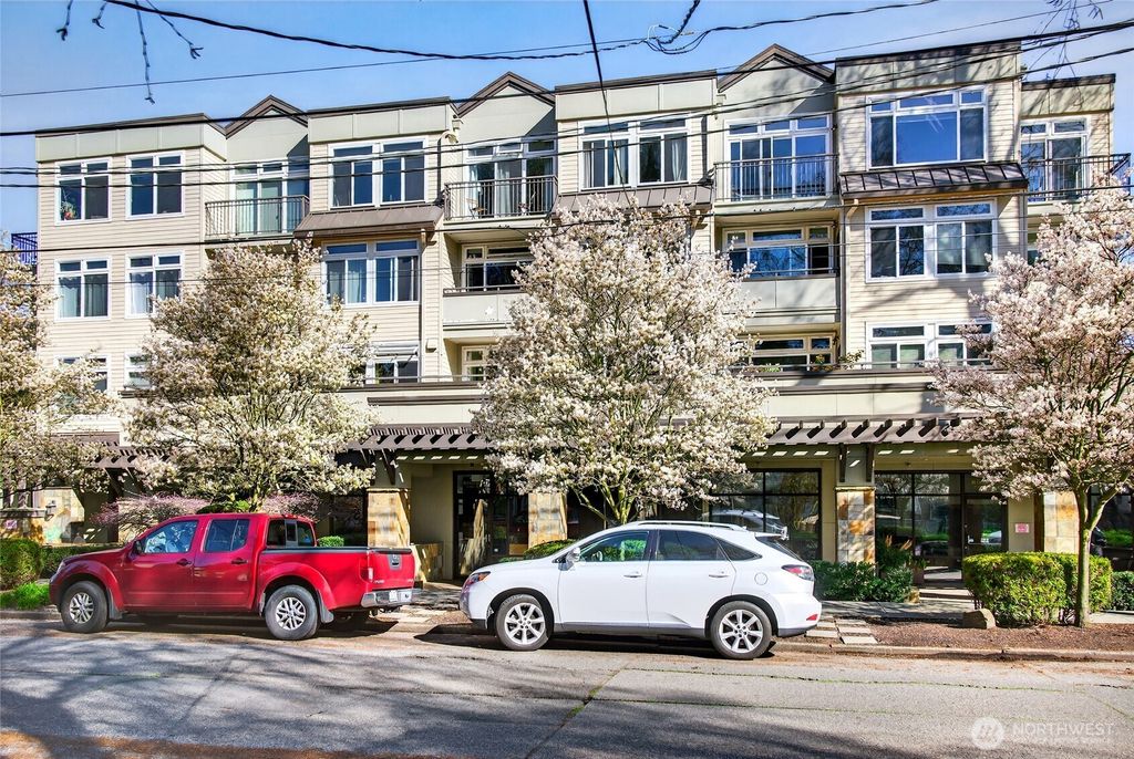 Photo of 18 Dravus Street #407, Seattle, WA 98109 (MLS # 2514013)