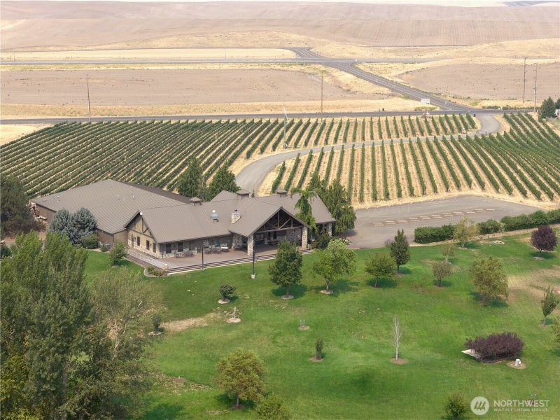 5641 Old Highway 12