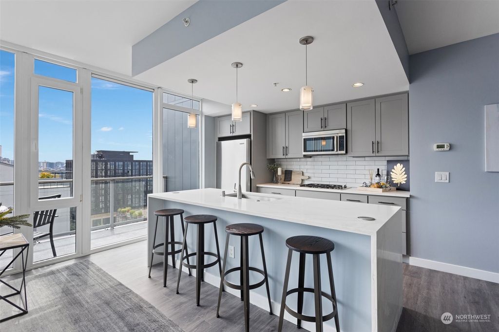 Photo of 76 Cedar Street #PH09, Seattle, WA 98121 (MLS # 2138267)