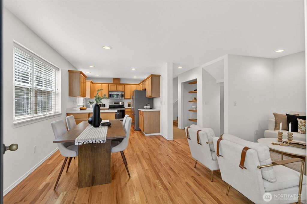 Photo of 9257 Interlake Avenue N, Seattle, WA 98103 (MLS # 2527518)