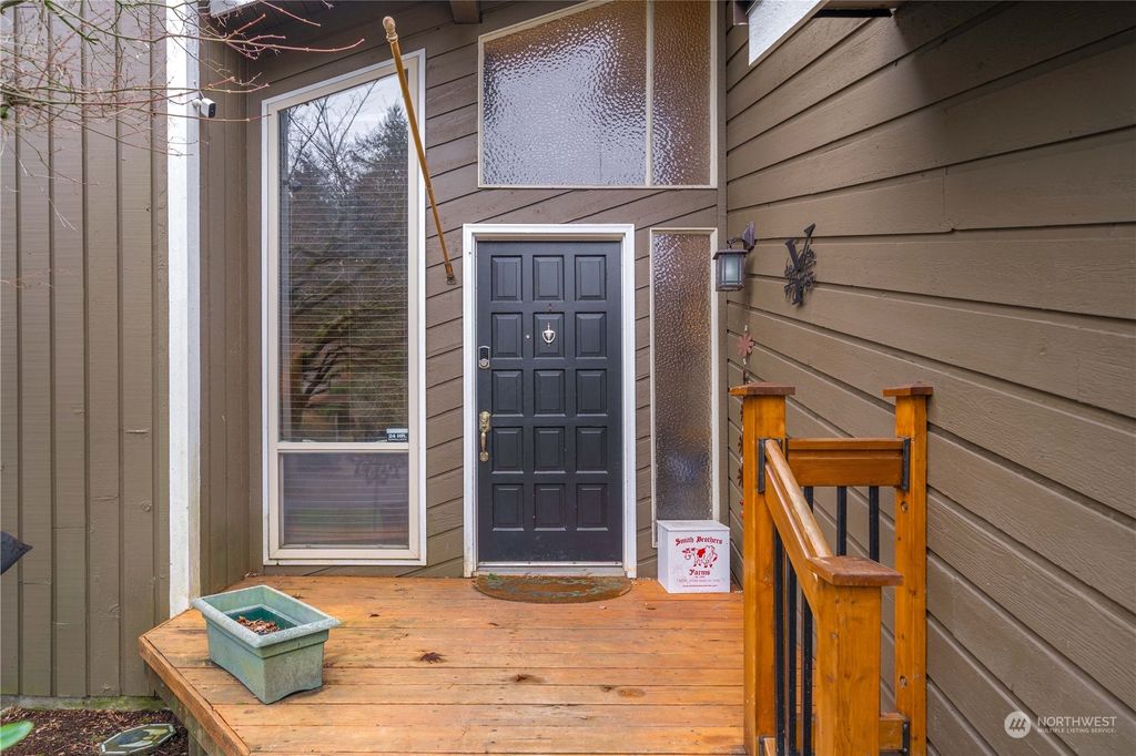 Photo of 15509 SE 175th Court, Renton, WA 98058 (MLS # 2228592)