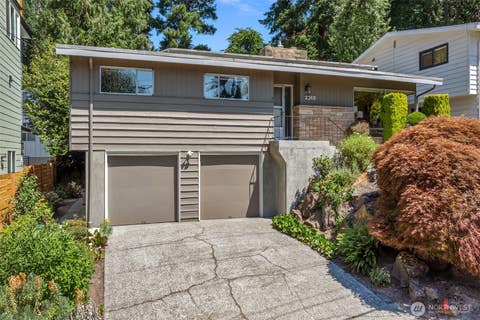 Photo of 2360 NE 90th Street, Seattle, WA 98115 (MLS # 2550659)