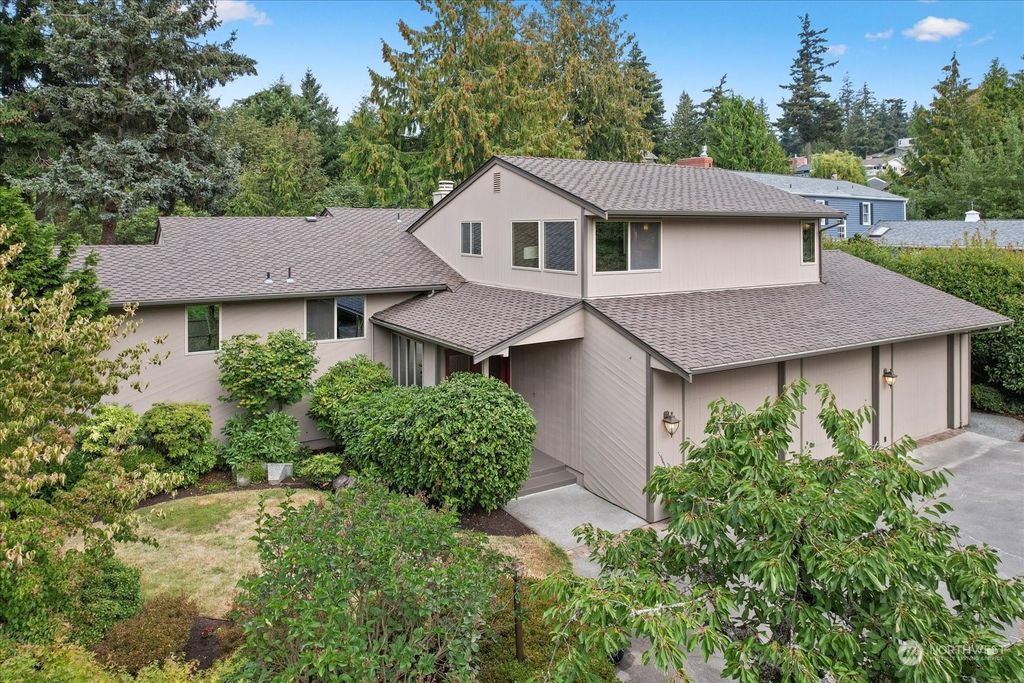 Photo of 6025 95th Place SW, Mukilteo, WA 98275 (MLS # 1994999)