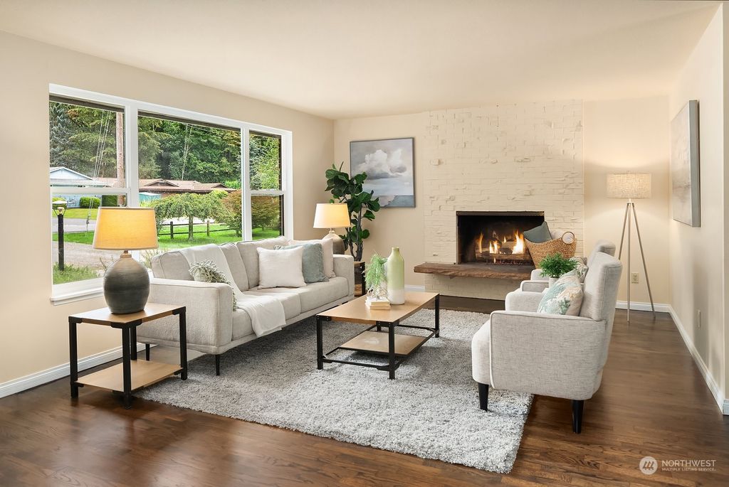 Photo of 12011 156th Avenue SE, Renton, WA 98059 (MLS # 2289842)