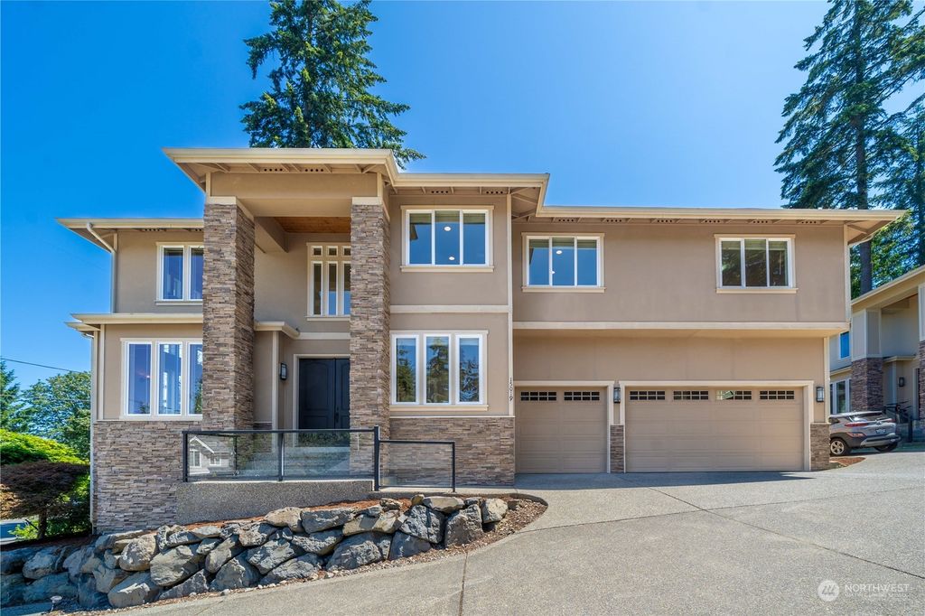 Photo of 15019 SE 44th Street, Bellevue, WA 98006 (MLS # 2256637)