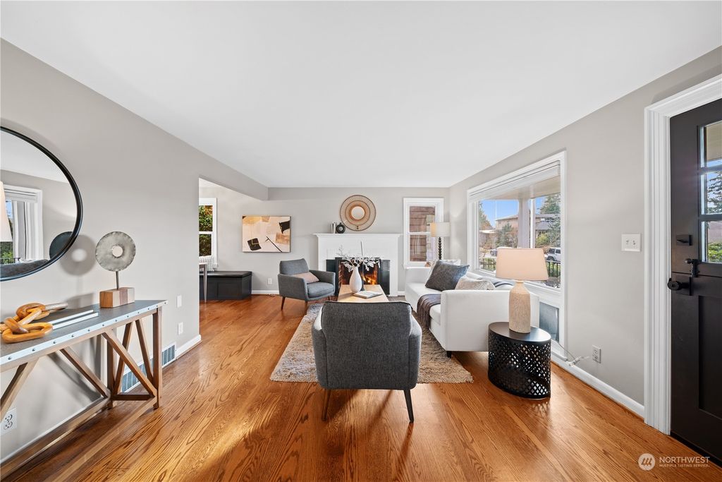 Photo of 7732 31st Avenue NE, Seattle, WA 98115 (MLS # 2320098)