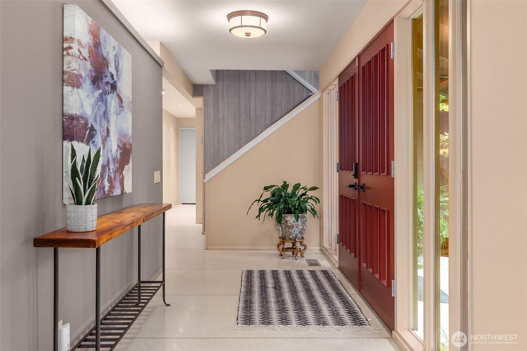 Photo of 8801 SE 78th Street, Mercer Island, WA 98040 (MLS # 2417834)