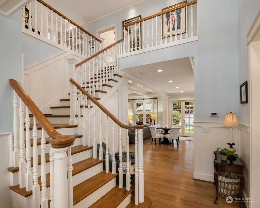 Photo of 11036 SE 30th Street, Bellevue, WA 98004 (MLS # 2031348)