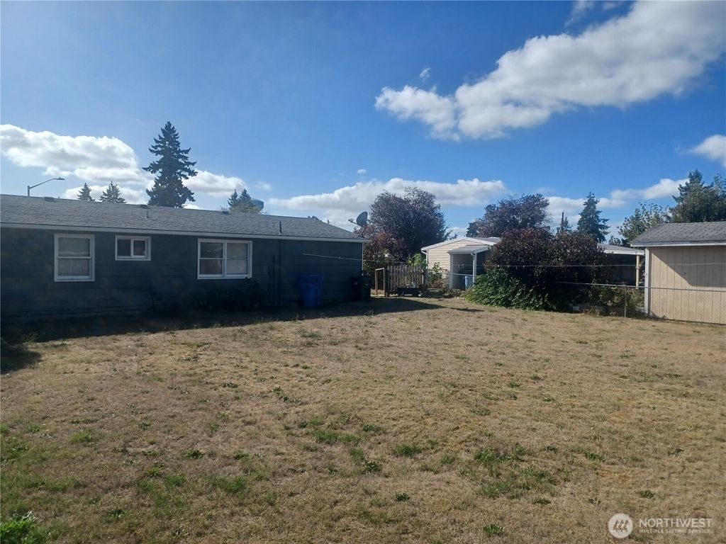 Photo of 5009 Yew Lane SW, Lakewood, WA 98499 (MLS # 2444090)