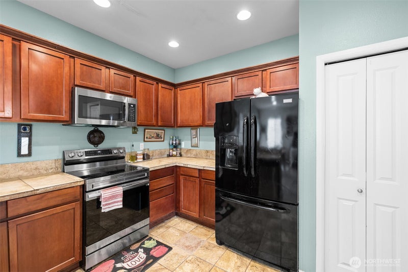 5944 Balustrade Boulevard SE