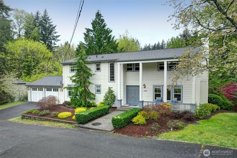 Photo of 225 131st Avenue NE, Bellevue, WA 98005 (MLS # 2526348)