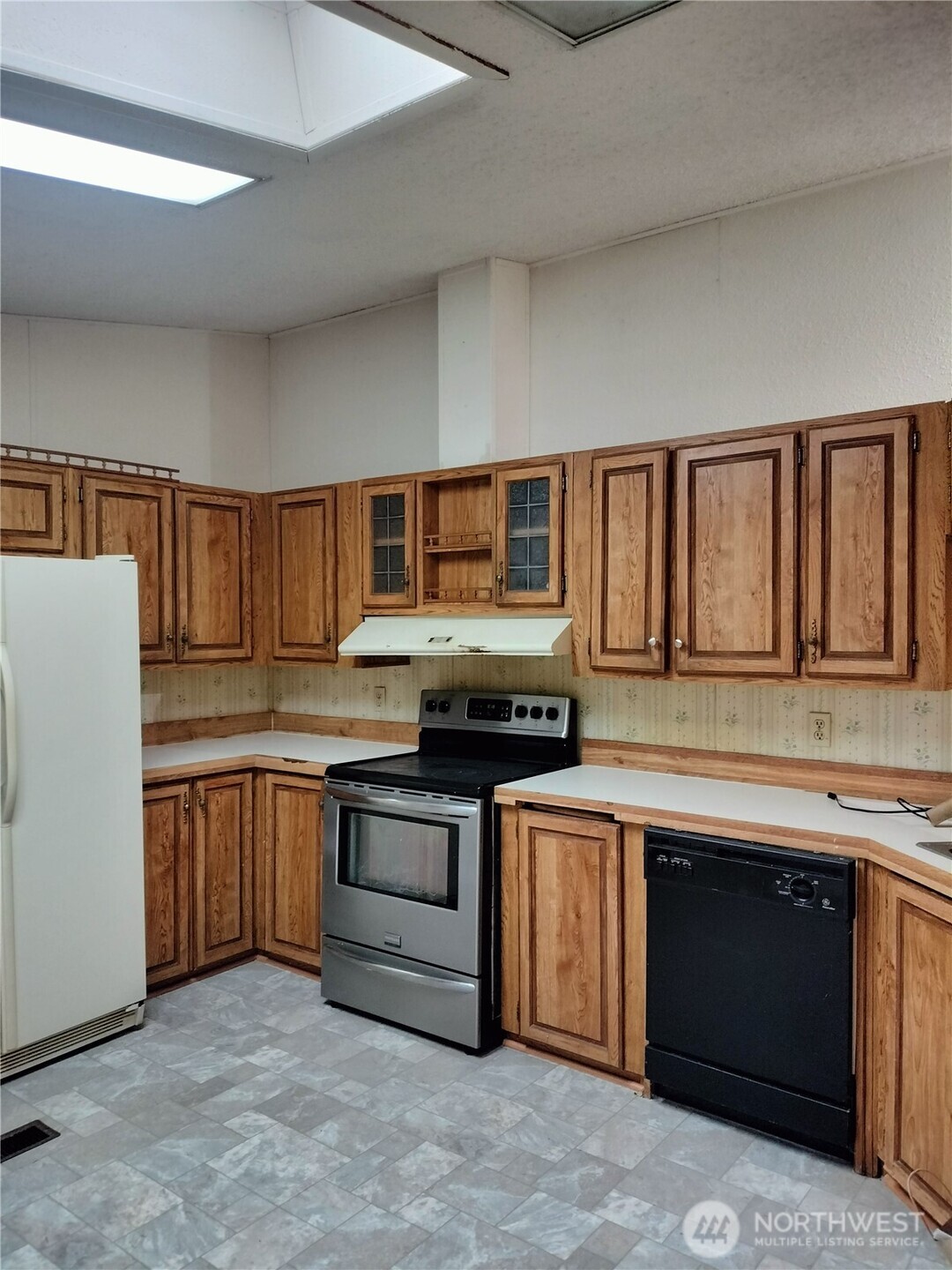 6110 161 Street Ct E 230