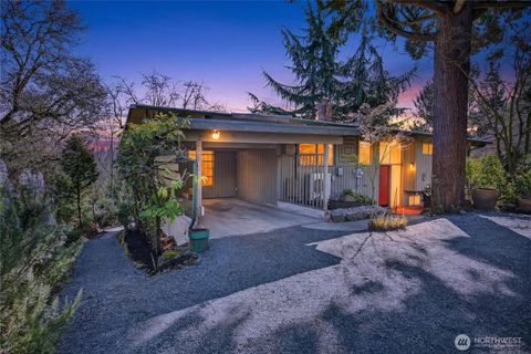 3921 25th Avenue S Seattle WA 98108
