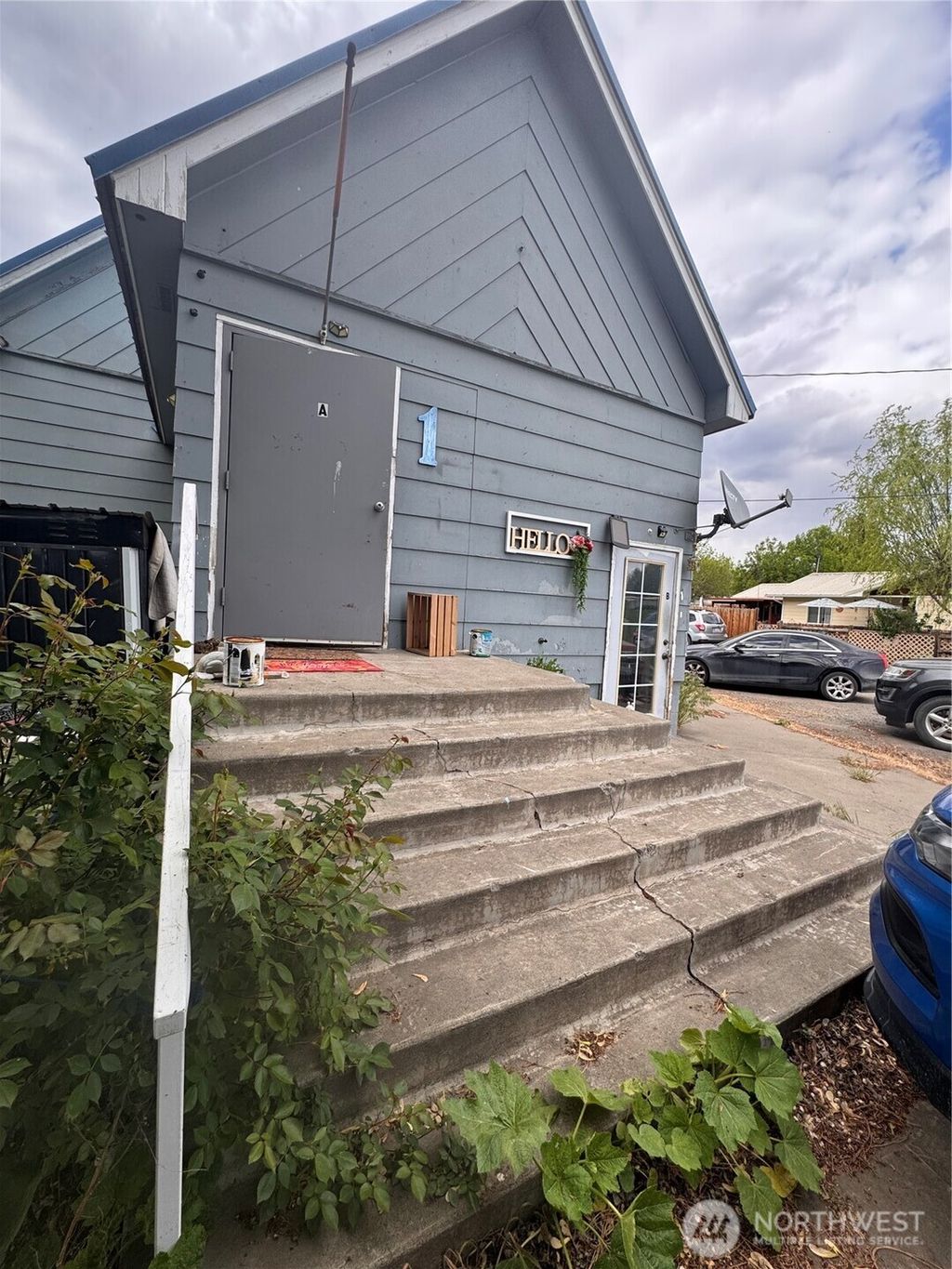 Photo of 1 Orchardvale Street, Zillah, WA 98953 (MLS # 2520529)