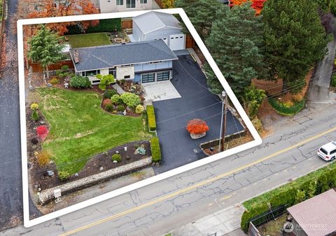 Photo of 15916 Larch Way, Lynnwood, WA 98087 (MLS # 2452154)