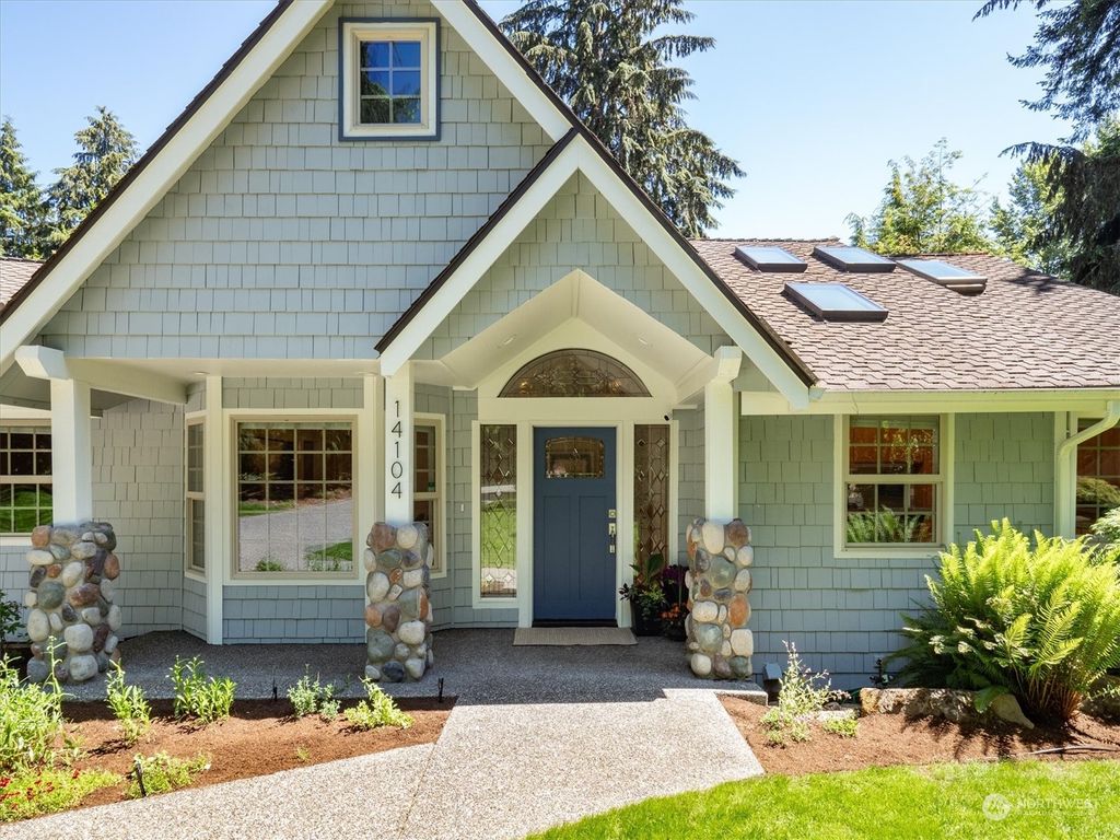 Photo of 14104 194th Avenue NE, Woodinville, WA 98077 (MLS # 2248126)