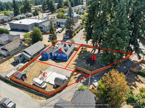 Photo of 2323 Lexington #C Avenue, Everett, WA 98203 (MLS # 2454876)