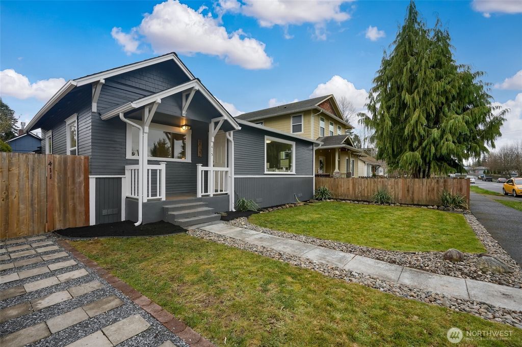 Photo of 415 N Stillaguamish Avenue, Arlington, WA 98223 (MLS # 2345269)