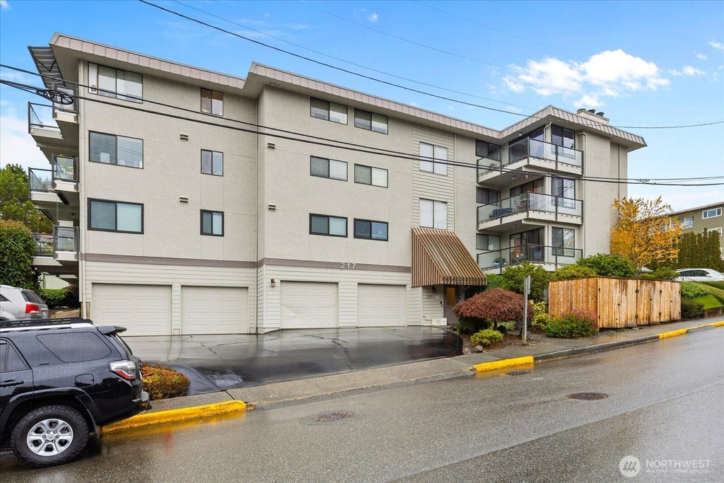Photo of 217 Alder Street #101, Edmonds, WA 98020 (MLS # 2586700)