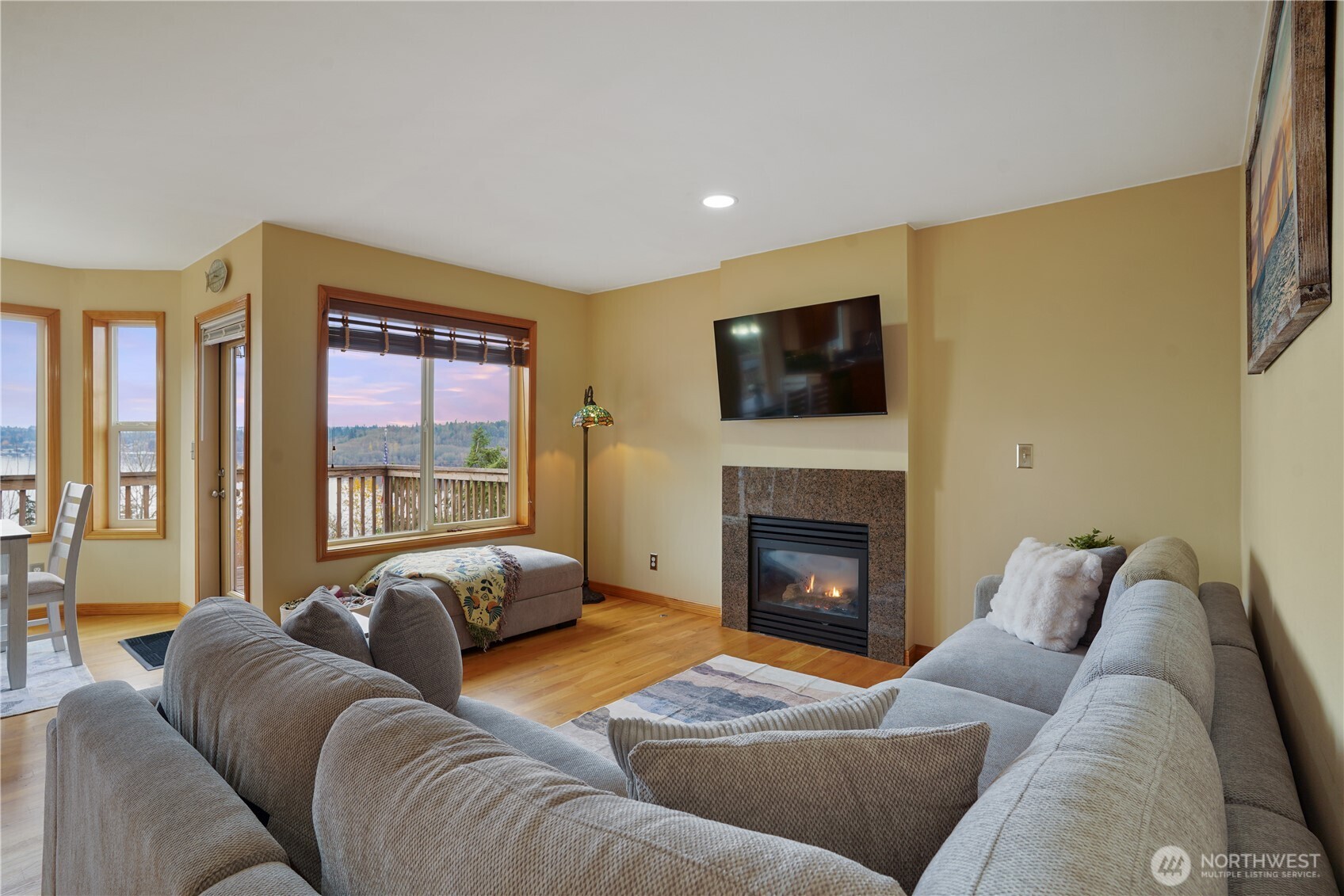 1934 W Earhart Street