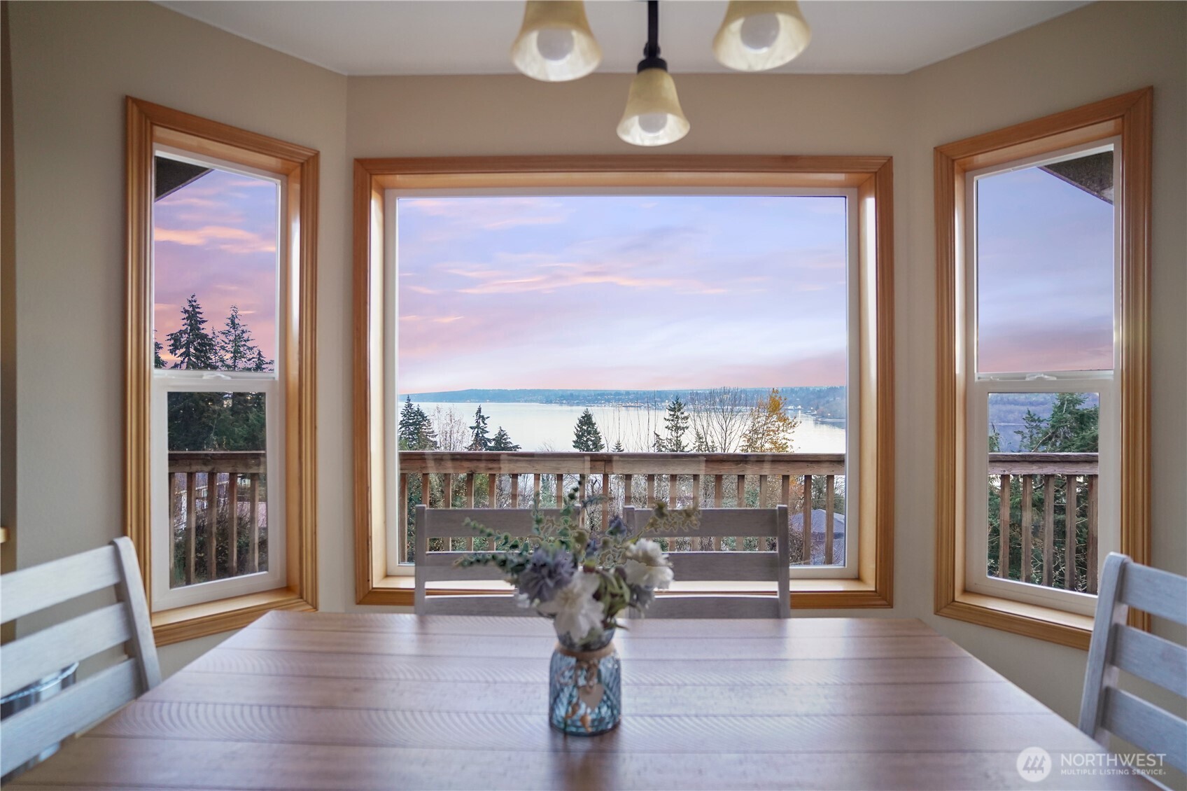 1934 W Earhart Street