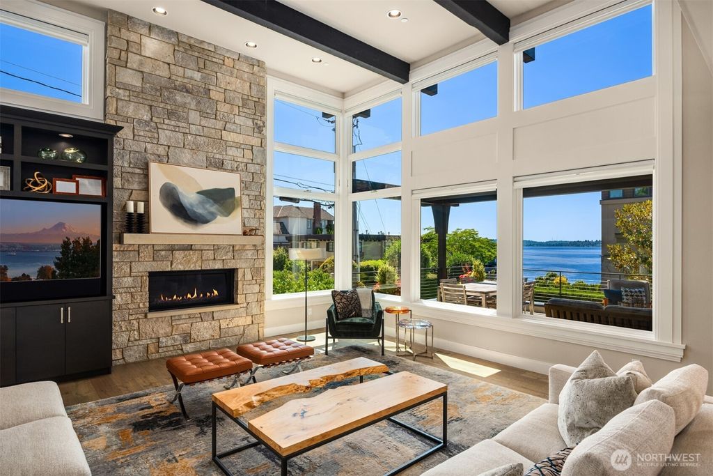 Photo of 50 7th Avenue S, Kirkland, WA 98033 (MLS # 2335491)