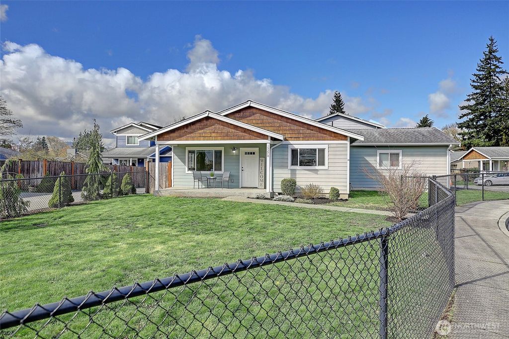 Photo of 15278 176th Drive SE, Monroe, WA 98272 (MLS # 2455060)