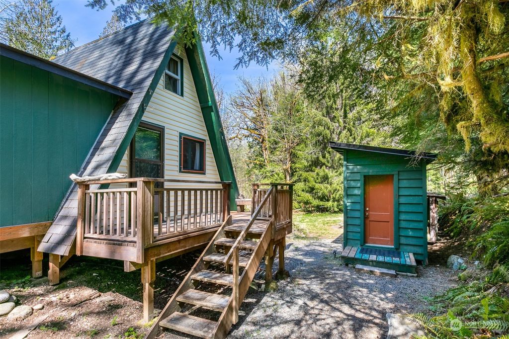 Photo of 60909 129th Place NE, Granite Falls, WA 98252 (MLS # 2064298)