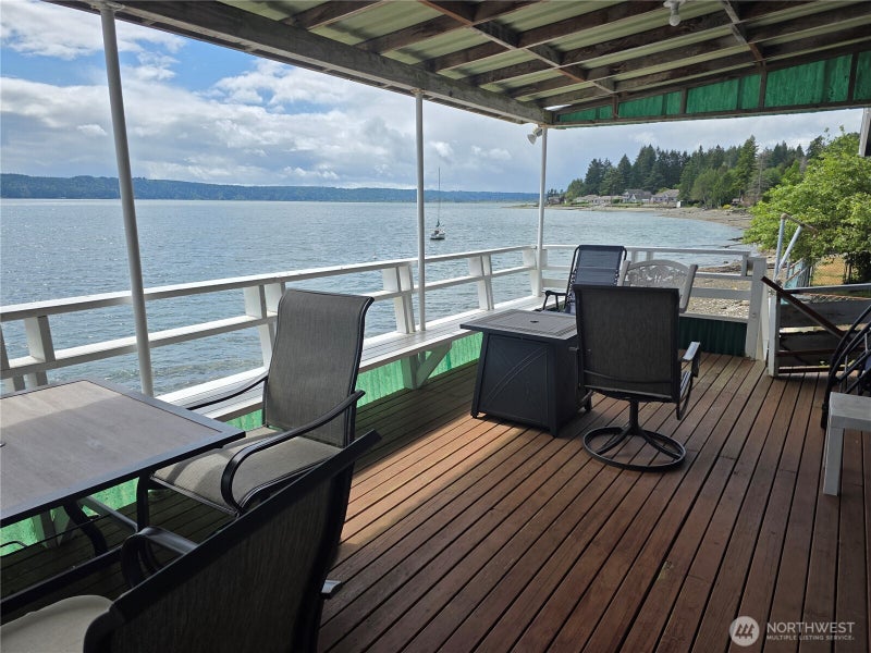 22730 N US 101 N