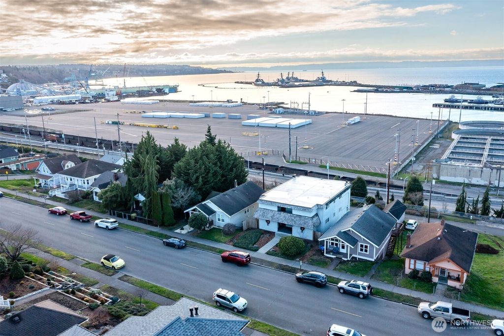 Photo of 2210 Grand Avenue, Everett, WA 98201 (MLS # 2470529)