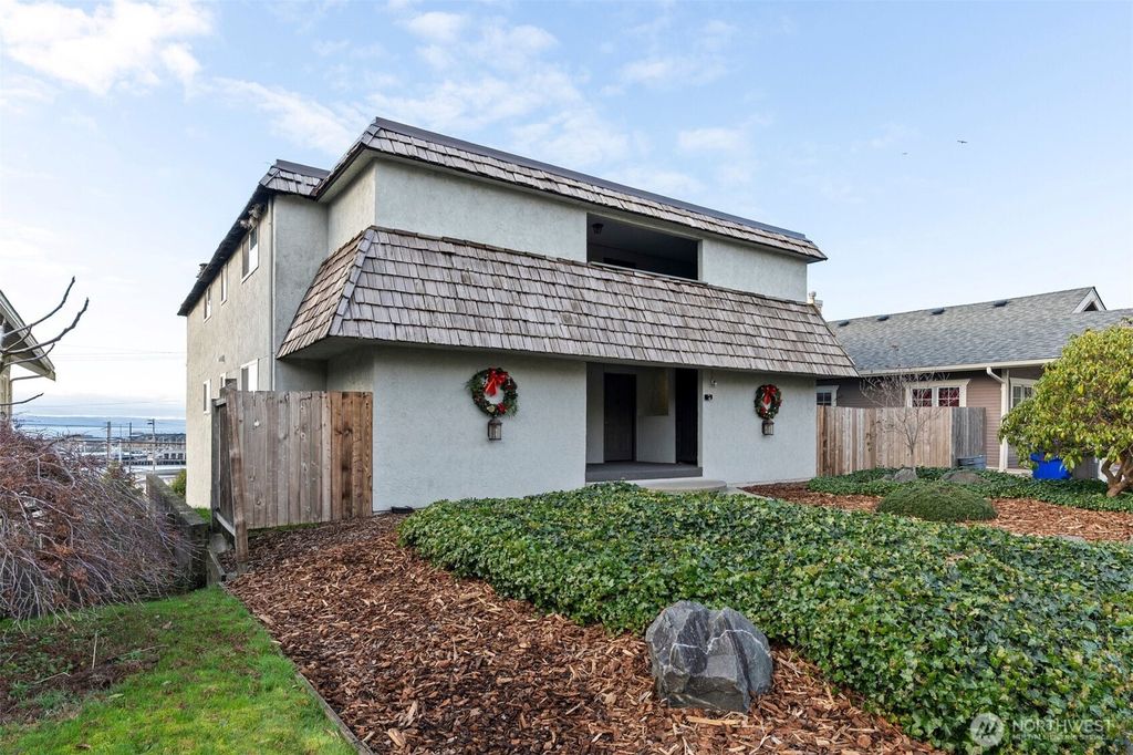 Photo of 2210 Grand Avenue, Everett, WA 98201 (MLS # 2470529)