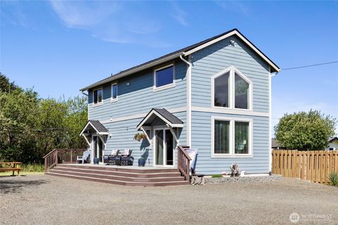 387 Clover Creek Avenue NW Ocean Shores WA 98569