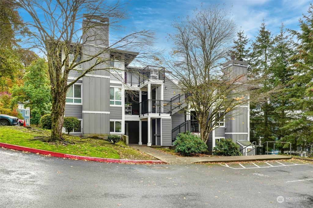Photo of 3921 243rd Place SE #J-101, Bothell, WA 98021 (MLS # 2306716)