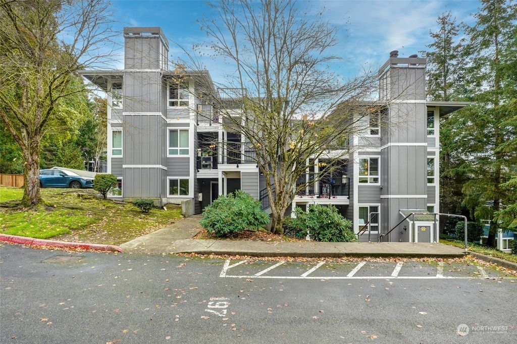 Photo of 3921 243rd Place SE #J-101, Bothell, WA 98021 (MLS # 2306716)