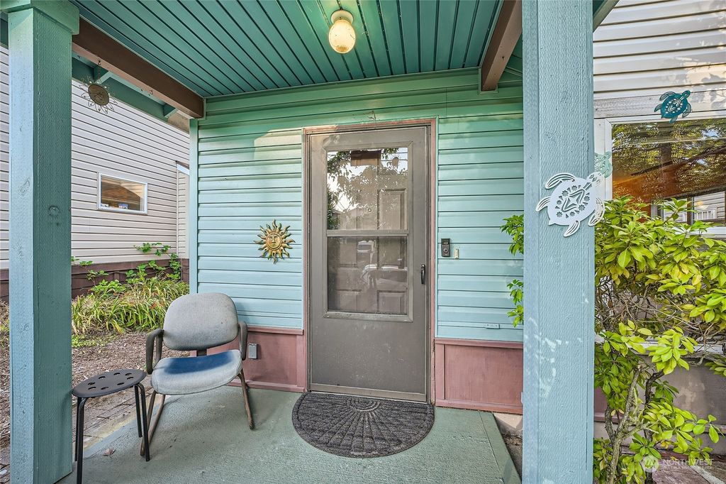 Photo of 1722 26th Avenue S, Seattle, WA 98144 (MLS # 2262024)