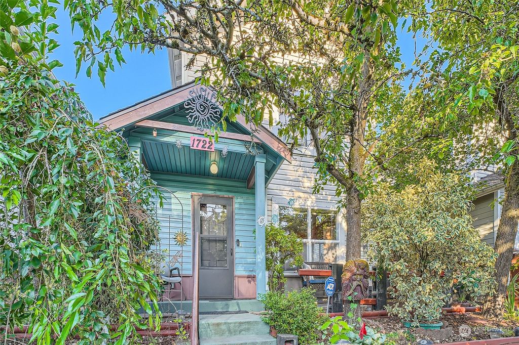 Photo of 1722 26th Avenue S, Seattle, WA 98144 (MLS # 2262024)