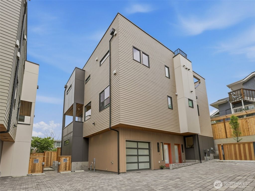 Photo of 1414 A N 47th Street, Seattle, WA 98103 (MLS # 2512752)