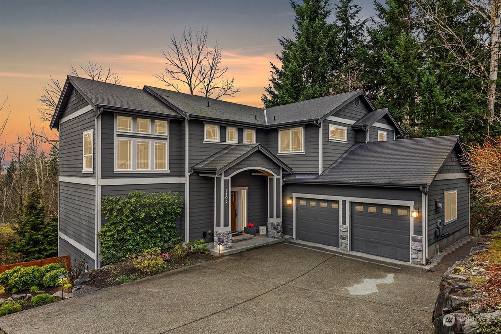 Photo of 7105 119th Court SE, Newcastle, WA 98056 (MLS # 2199071)