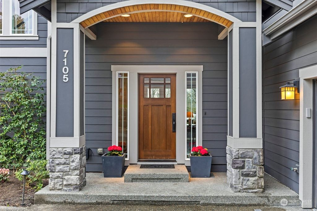 Photo of 7105 119th Court SE, Newcastle, WA 98056 (MLS # 2199071)
