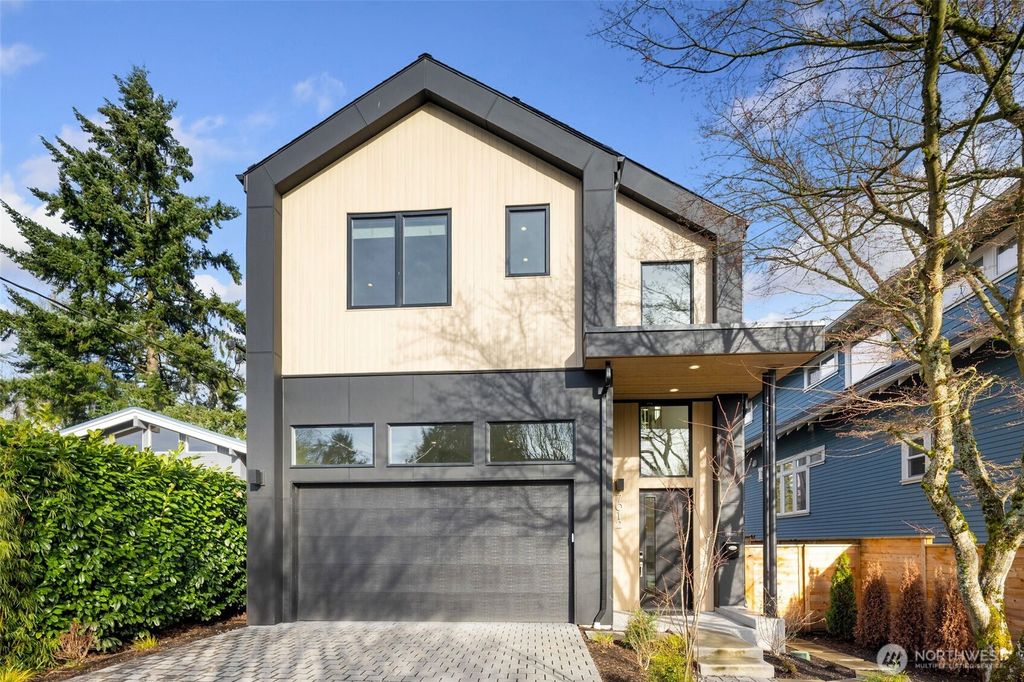 Photo of 7012 Ravenna Avenue NE, Seattle, WA 98115 (MLS # 2497314)