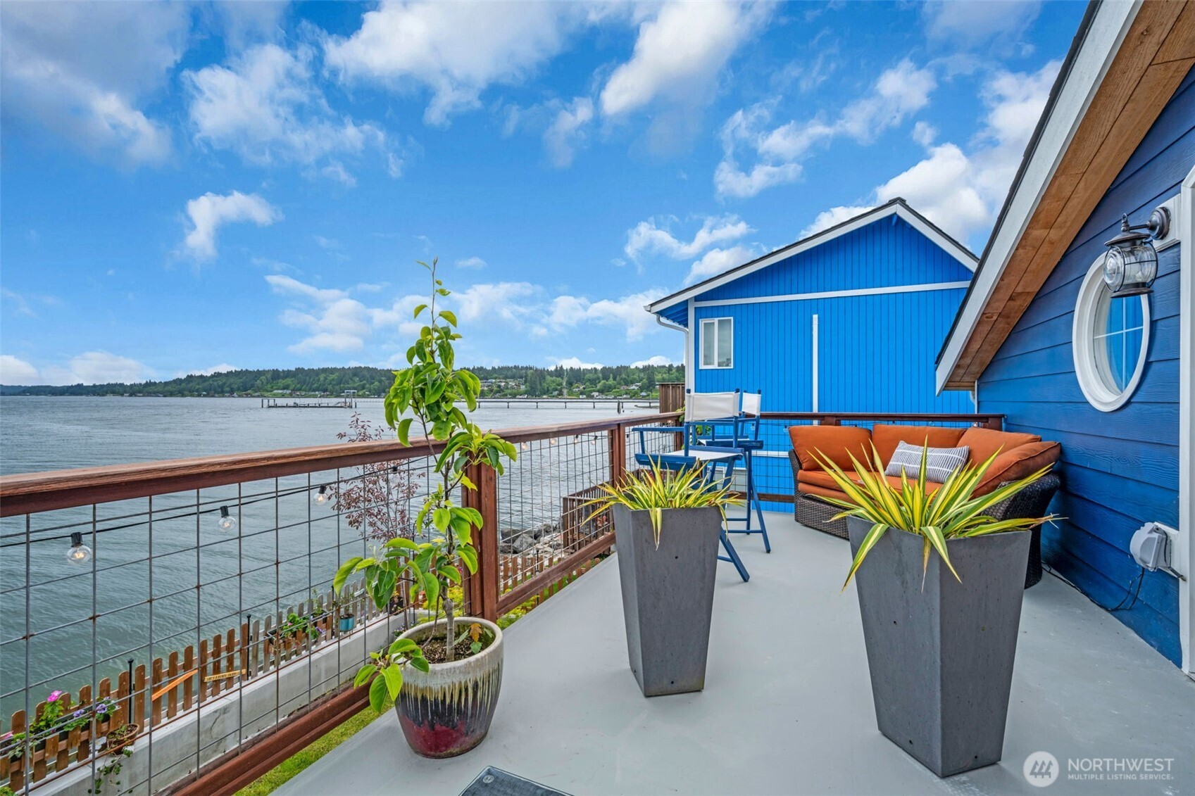 1811 Bay Street