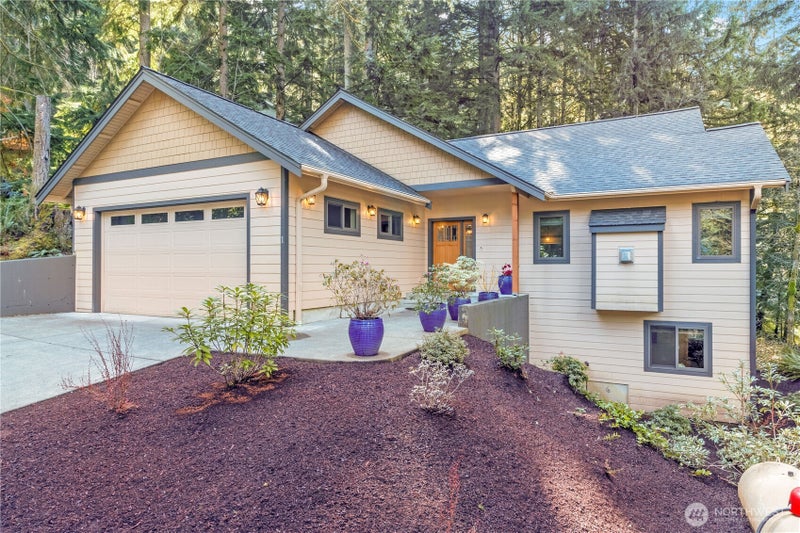 1 Rosebud Place