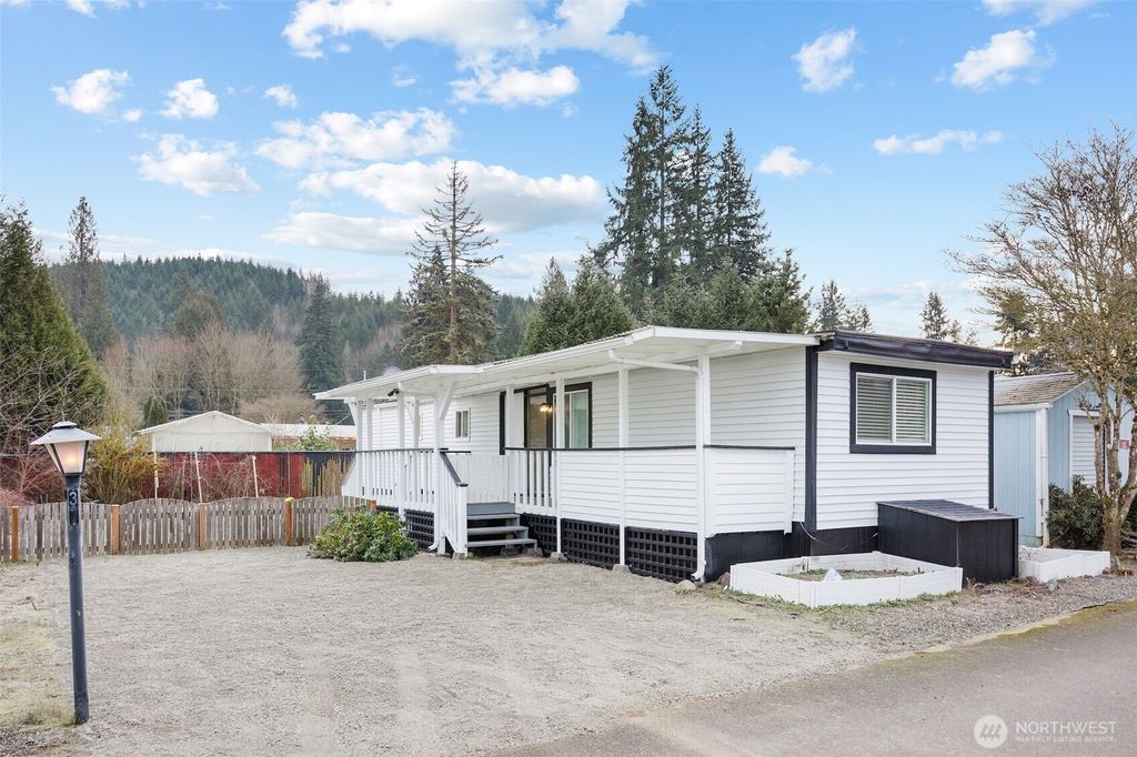 Photo of 32501 NE 50th Street #37, Carnation, WA 98014 (MLS # 2472903)